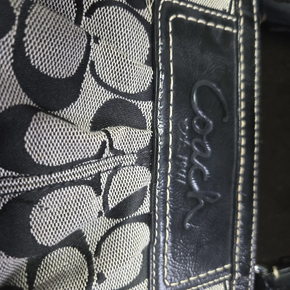 Authentic COACH Signature Pleated Gallery Tote - Black/Grey (F14281) - Picture 7 of 15